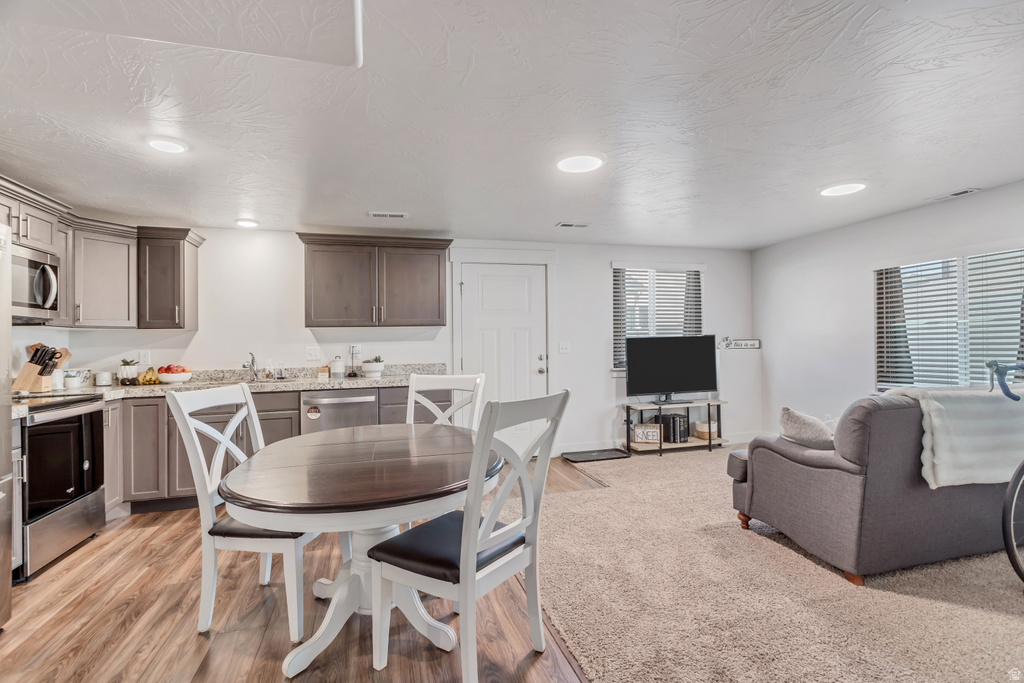 7194 N SILVER CREEK WAY Eagle Mountain, UT 84005