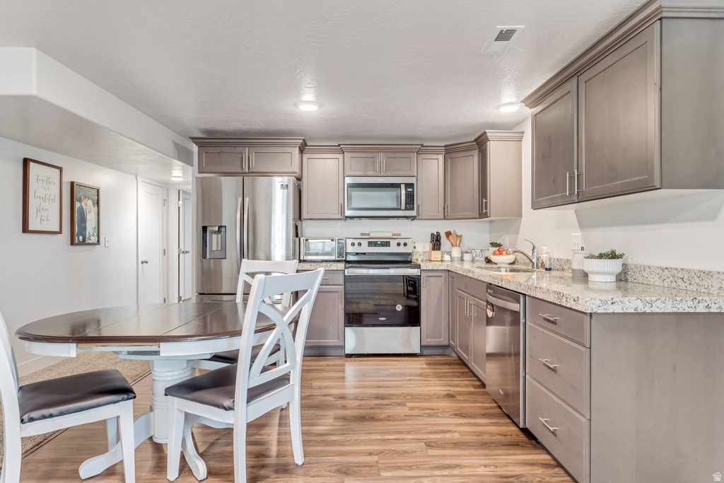 7194 N SILVER CREEK WAY Eagle Mountain, UT 84005