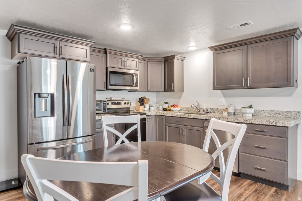 7194 N SILVER CREEK WAY Eagle Mountain, UT 84005