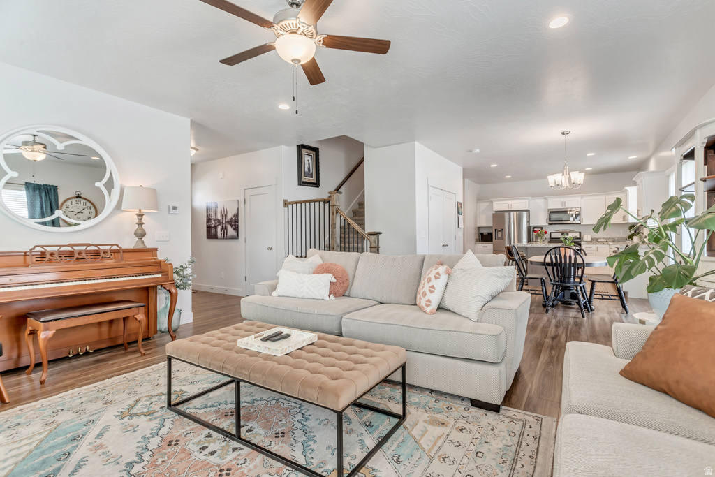 7194 N SILVER CREEK WAY Eagle Mountain, UT 84005