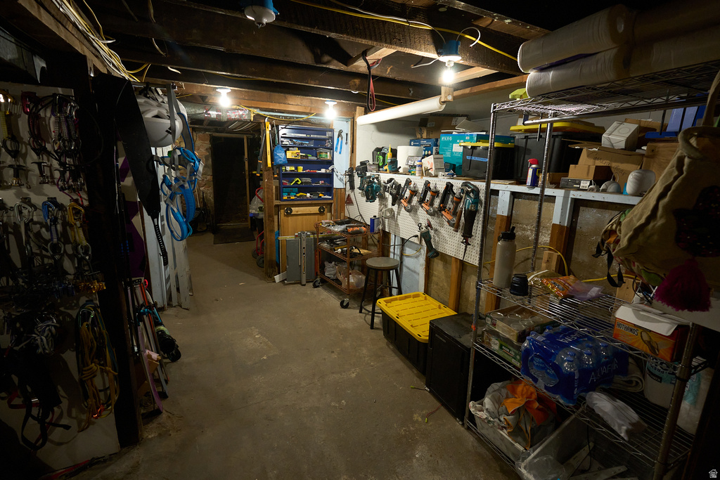 1463 S EDISON ST Salt Lake City, UT 84115