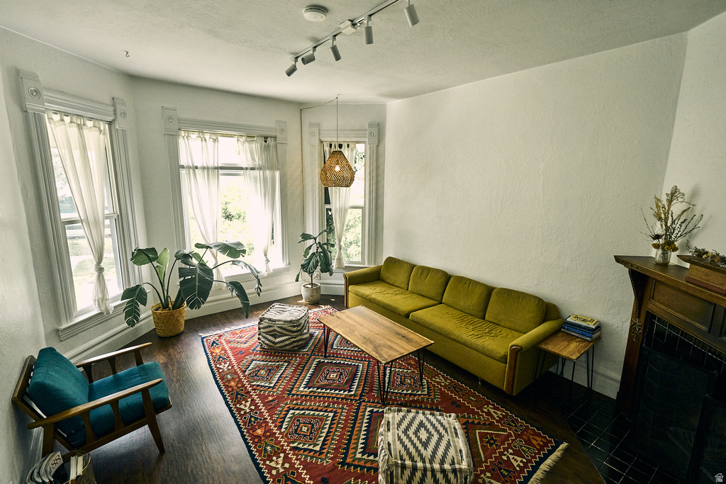 1463 S EDISON ST Salt Lake City, UT 84115