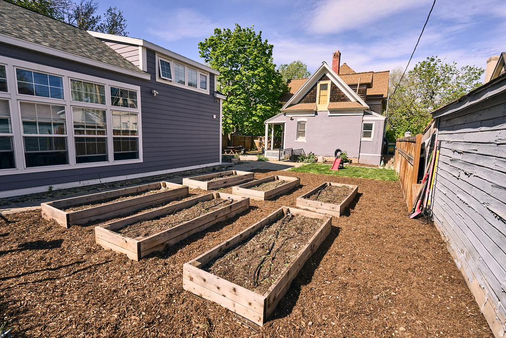 1463 S EDISON ST Salt Lake City, UT 84115