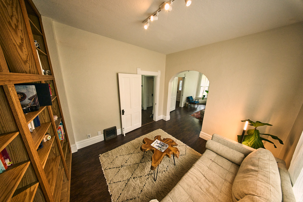 1463 S EDISON ST Salt Lake City, UT 84115