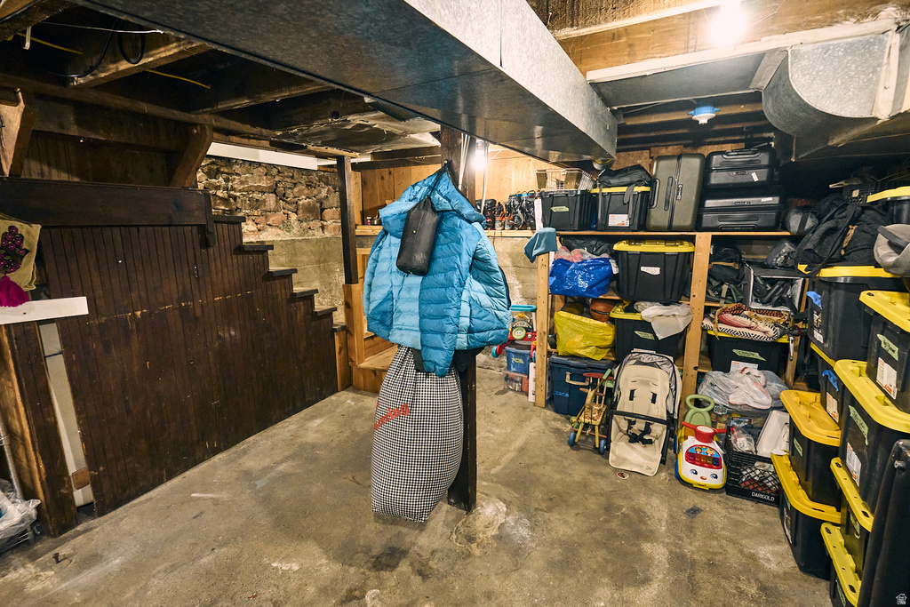 1463 S EDISON ST Salt Lake City, UT 84115