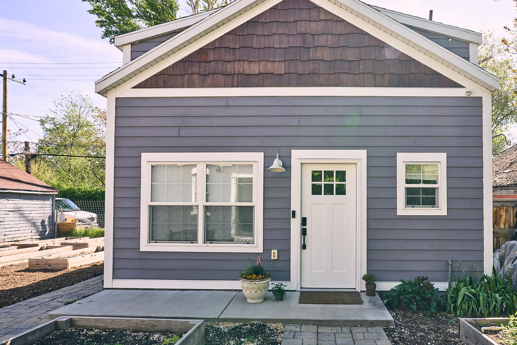 1463 S EDISON ST Salt Lake City, UT 84115