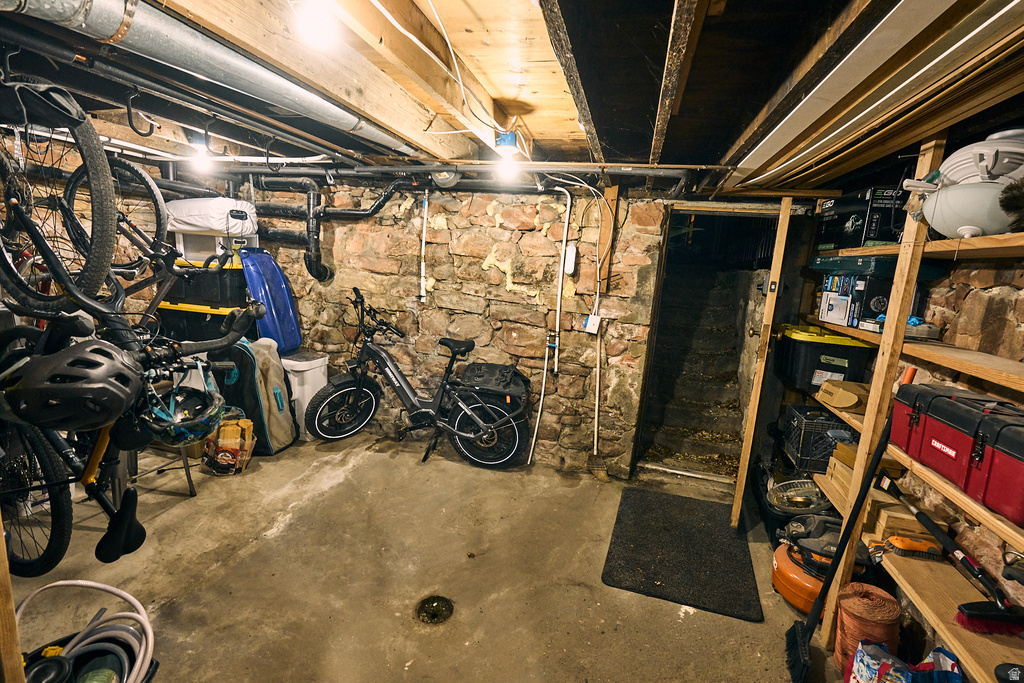 1463 S EDISON ST Salt Lake City, UT 84115