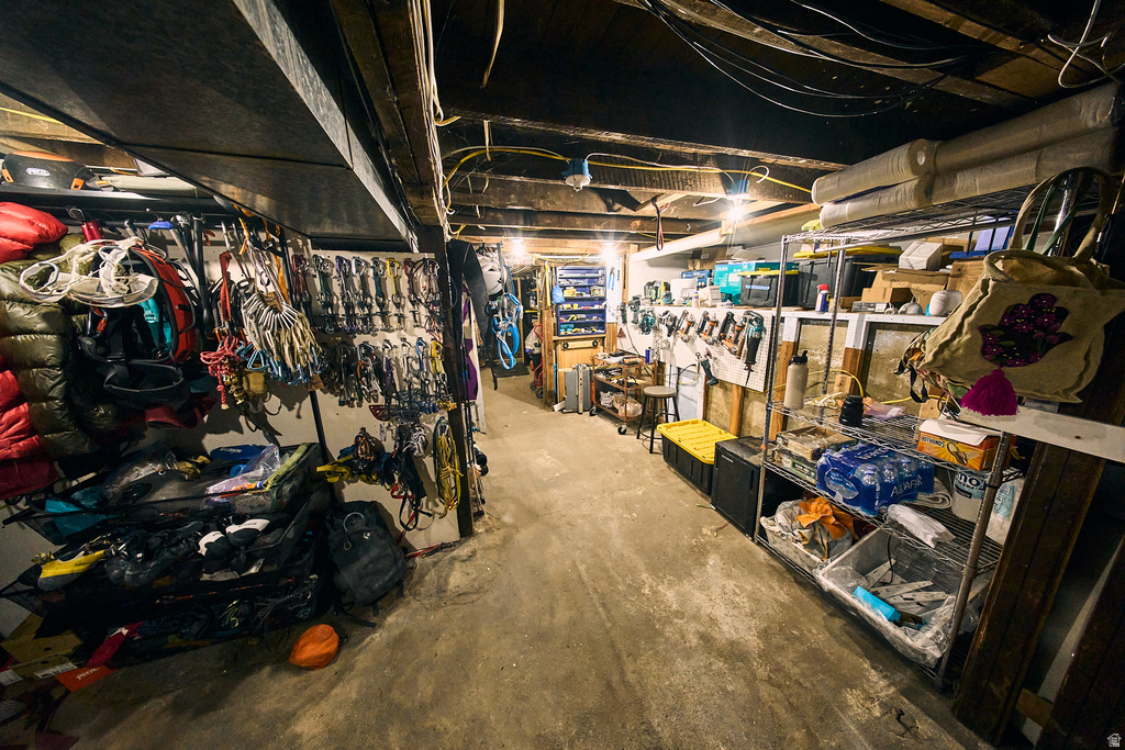 1463 S EDISON ST Salt Lake City, UT 84115