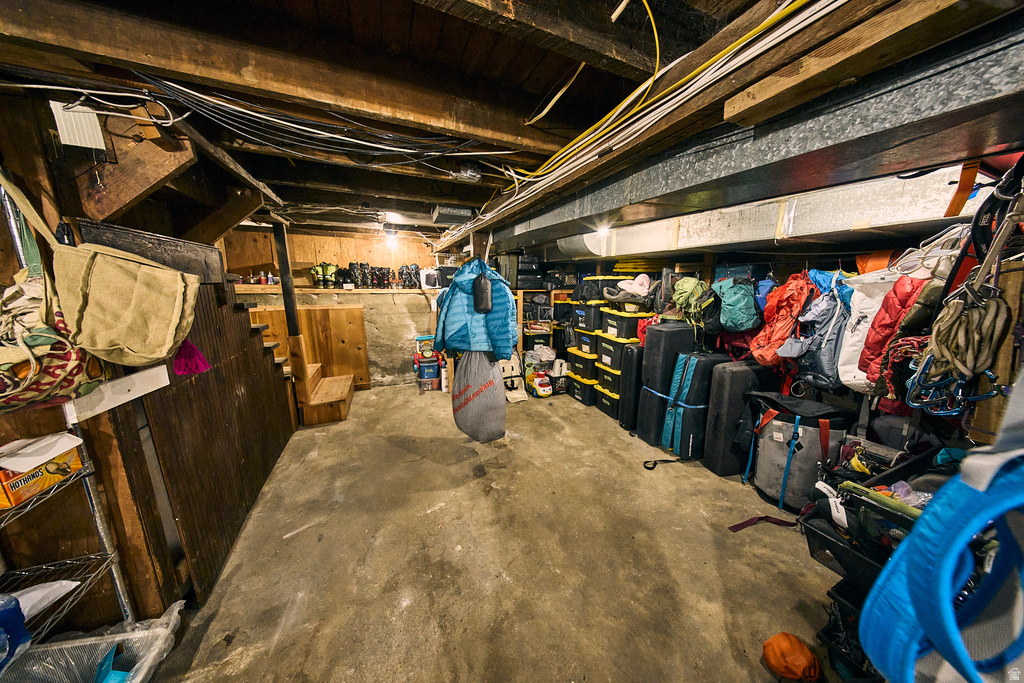 1463 S EDISON ST Salt Lake City, UT 84115