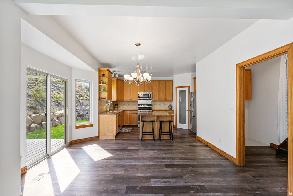 9476 N AVANYU DR Cedar Hills, UT 84062