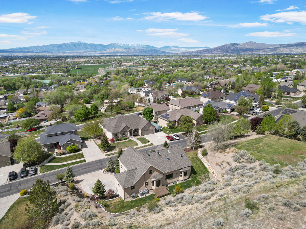 9476 N AVANYU DR Cedar Hills, UT 84062