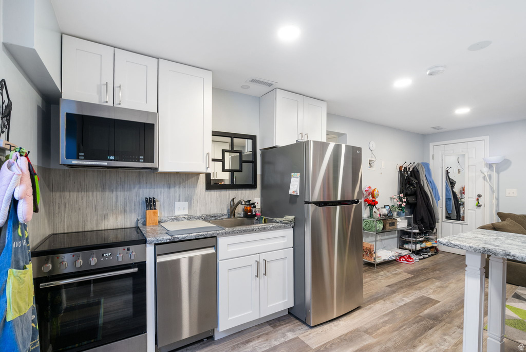 9476 N AVANYU DR Cedar Hills, UT 84062