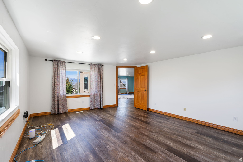 9476 N AVANYU DR Cedar Hills, UT 84062