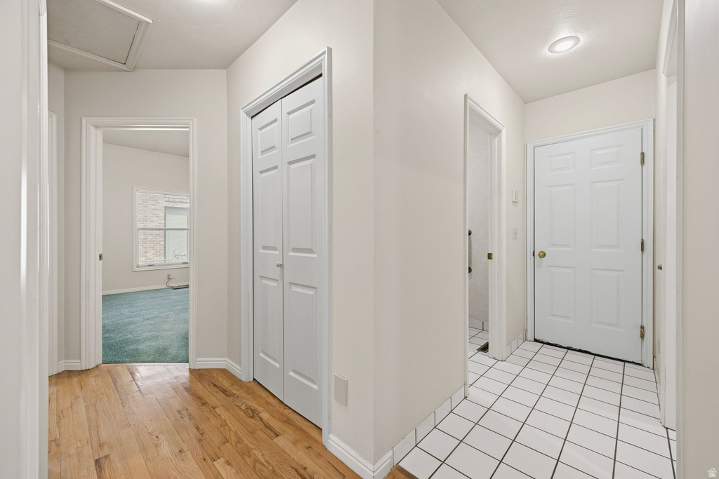 8506 S WILLOW CREEK DR Sandy, UT 84093