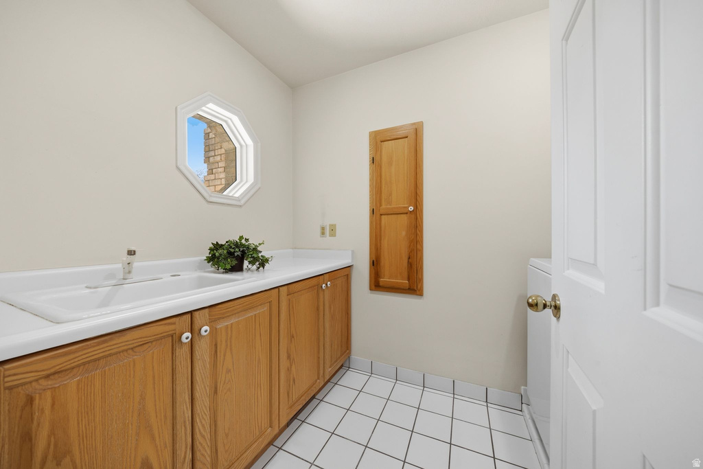 8506 S WILLOW CREEK DR Sandy, UT 84093