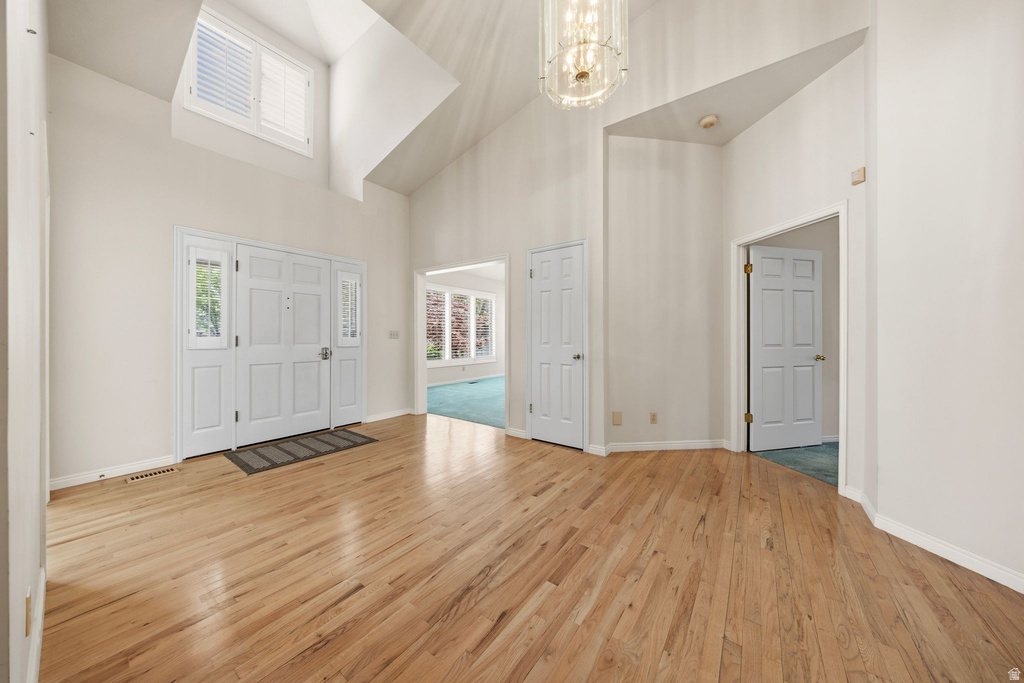 8506 S WILLOW CREEK DR Sandy, UT 84093