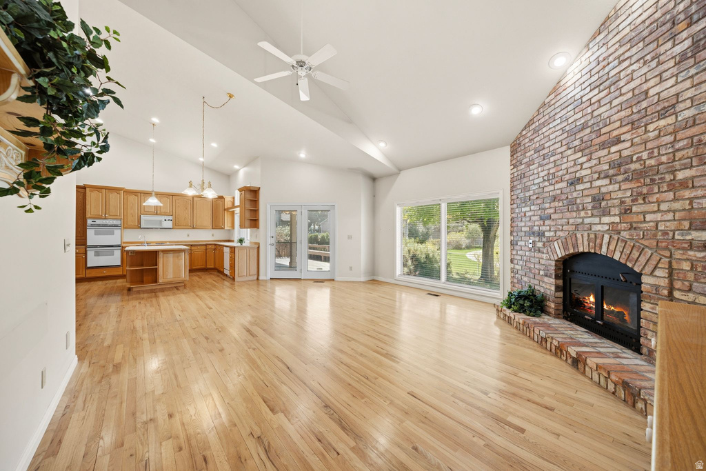 8506 S WILLOW CREEK DR Sandy, UT 84093