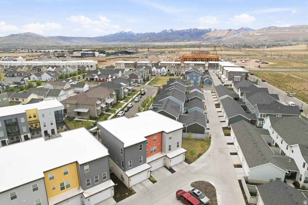 5318 W CANARY GRASS WAY South Jordan, UT 84009