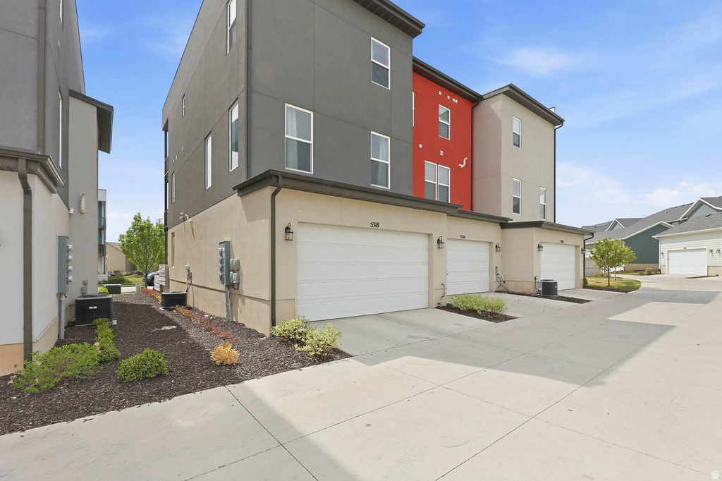 5318 W CANARY GRASS WAY South Jordan, UT 84009