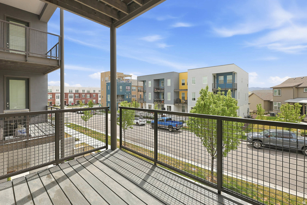 5318 W CANARY GRASS WAY South Jordan, UT 84009