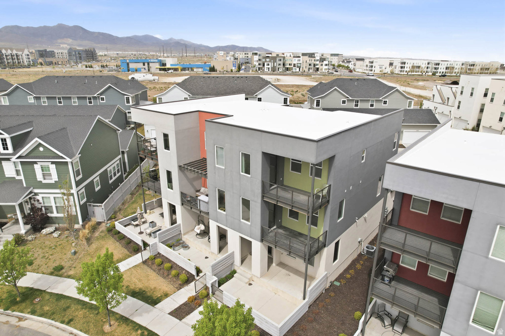 5318 W CANARY GRASS WAY South Jordan, UT 84009