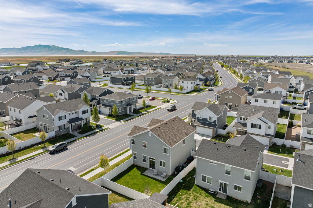 1592 W PARKVIEW DR Syracuse, UT 84075