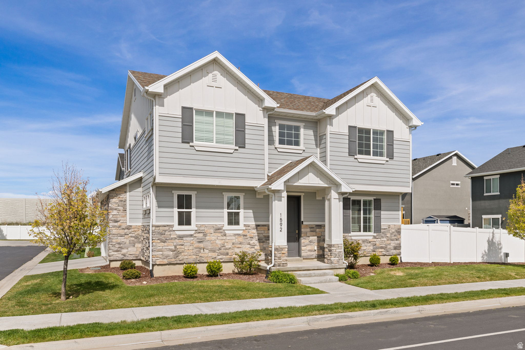 1592 W PARKVIEW DR Syracuse, UT 84075