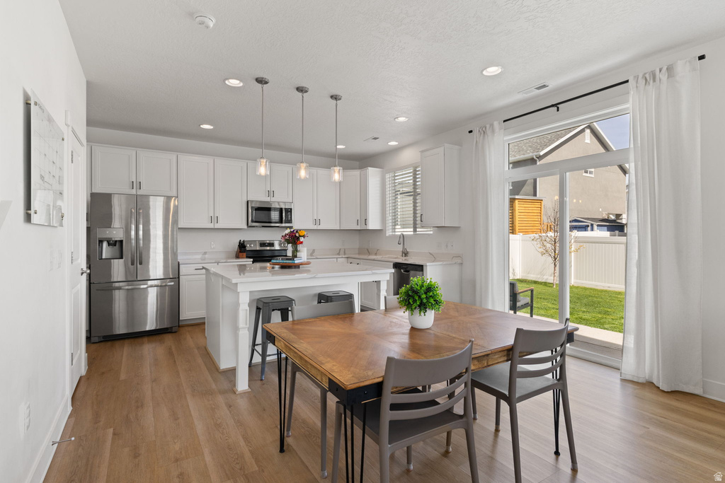 1592 W PARKVIEW DR Syracuse, UT 84075