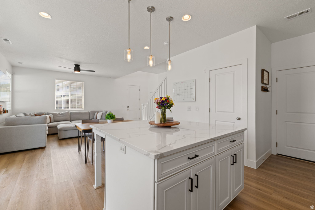 1592 W PARKVIEW DR Syracuse, UT 84075