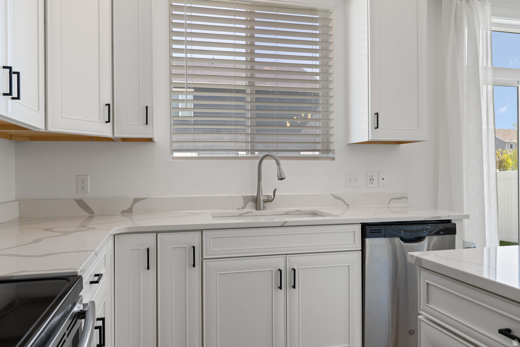 1592 W PARKVIEW DR Syracuse, UT 84075