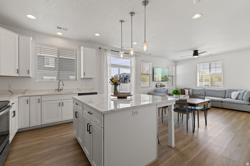 1592 W PARKVIEW DR Syracuse, UT 84075