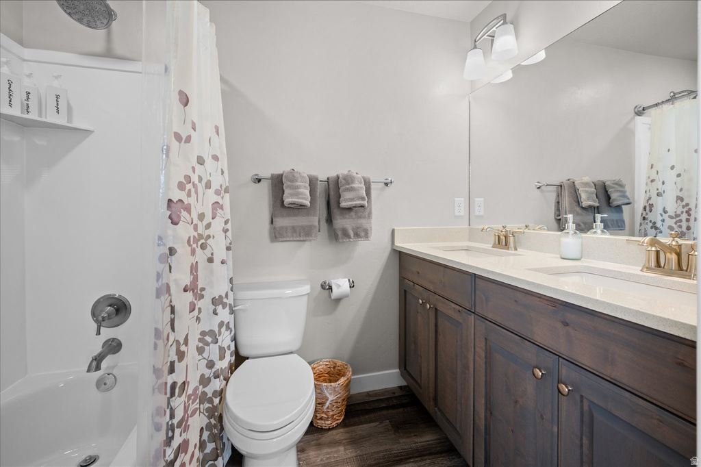 2504 N KNIGHTS LN Layton, UT 84041