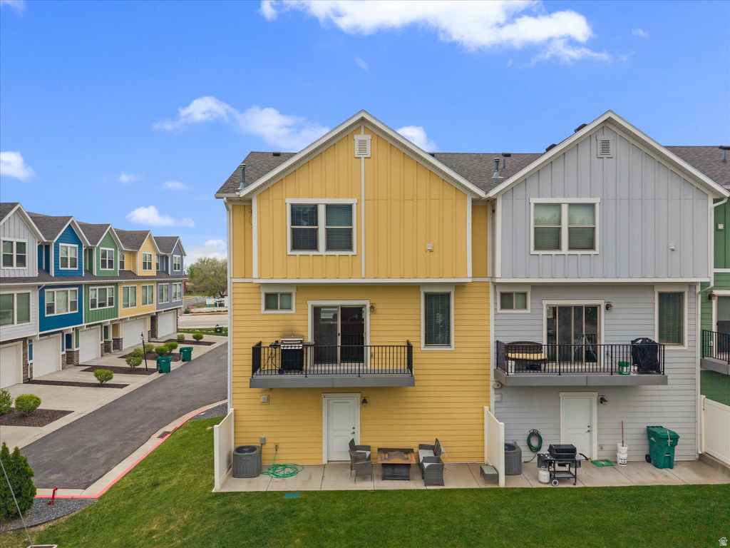 2504 N KNIGHTS LN Layton, UT 84041