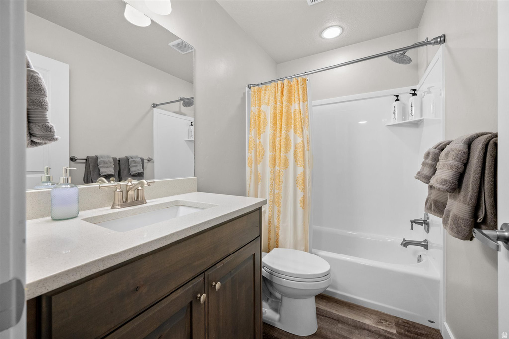 2504 N KNIGHTS LN Layton, UT 84041