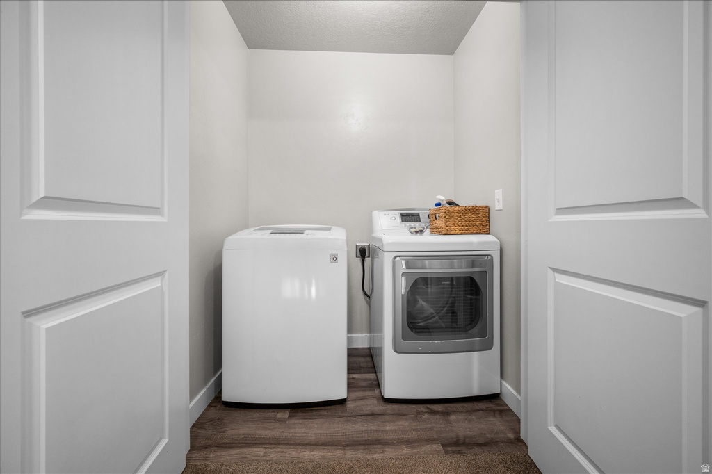 2504 N KNIGHTS LN Layton, UT 84041