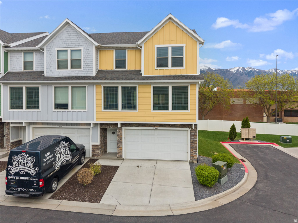 2504 N KNIGHTS LN Layton, UT 84041