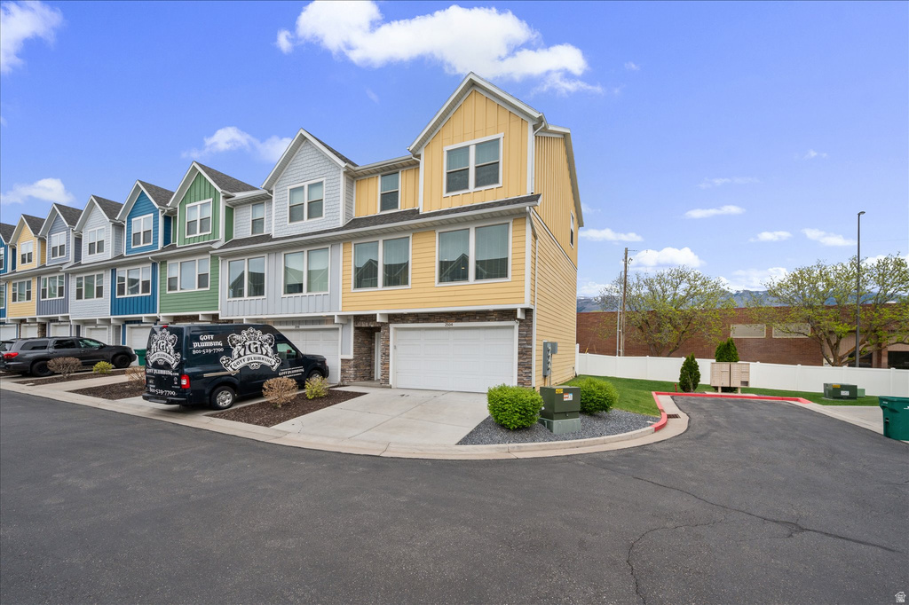 2504 N KNIGHTS LN Layton, UT 84041