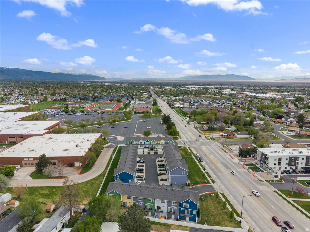 2504 N KNIGHTS LN Layton, UT 84041