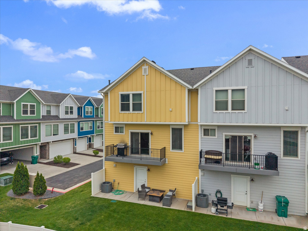 2504 N KNIGHTS LN Layton, UT 84041