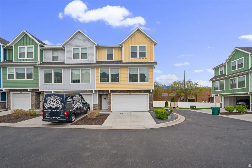 2504 N KNIGHTS LN Layton, UT 84041