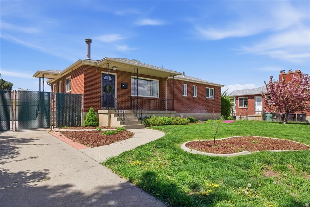 5972 S LA SALLE DR Murray, UT 84123