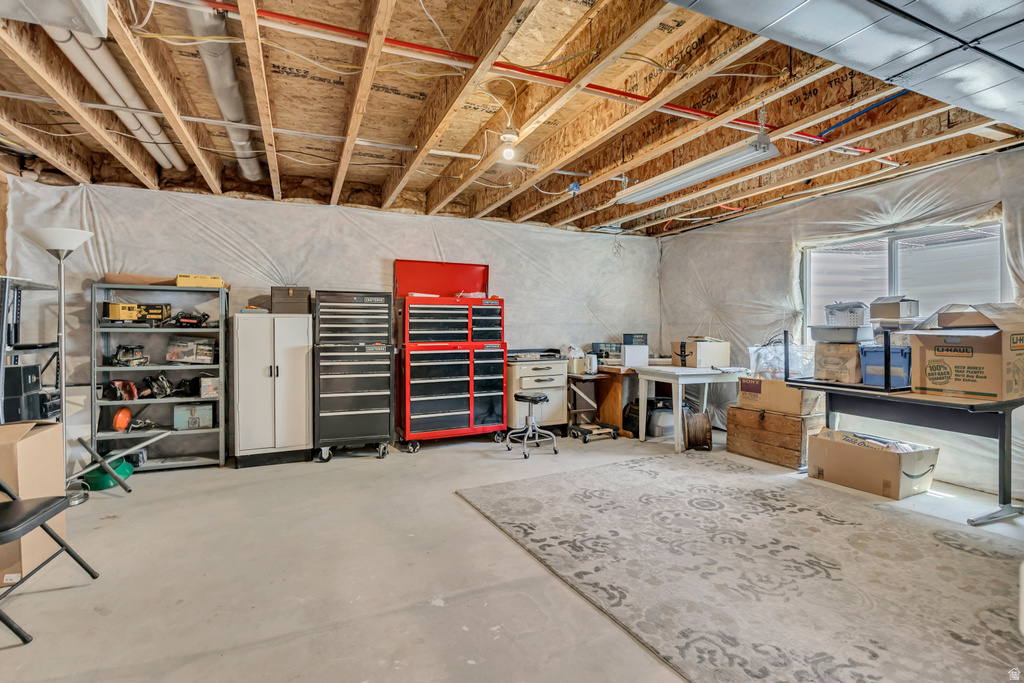 1668 N 400 W Farmington, UT 84025