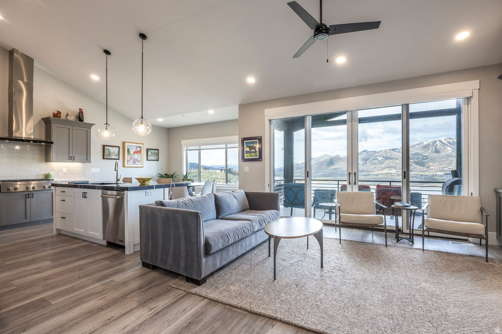 11258 N SHORELINE CT #59 Hideout, UT 84036