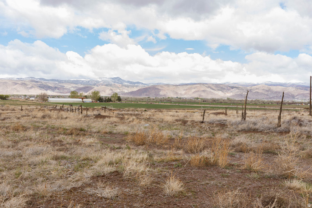 345 W LAND SLIDE RD Annabella, UT 84711