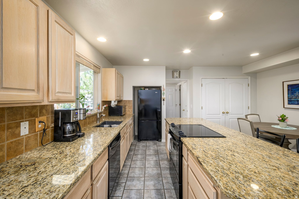 11390 S MARIPOSA WAY Sandy, UT 84094