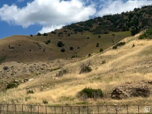 232 N ROCK LOFT RIDGE DR Fruit Heights, UT 84037