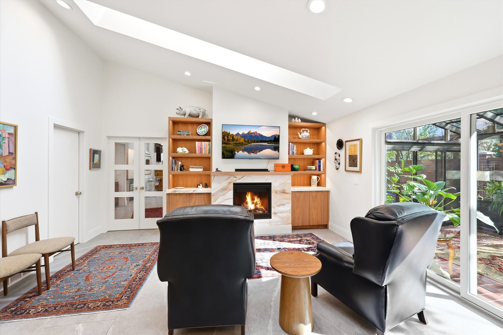 2095 E SIERRA RIDGE CT Salt Lake City, UT 84109