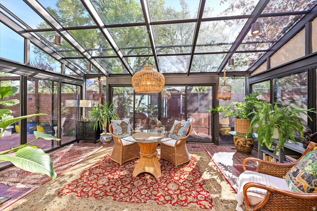 2095 E SIERRA RIDGE CT Salt Lake City, UT 84109