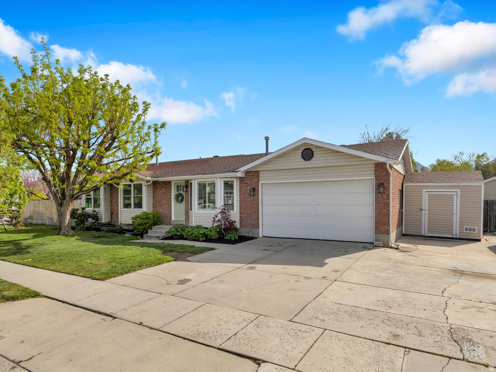 9633 S ANNALYN DR Sandy, UT 84070