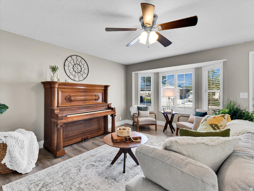 9633 S ANNALYN DR Sandy, UT 84070